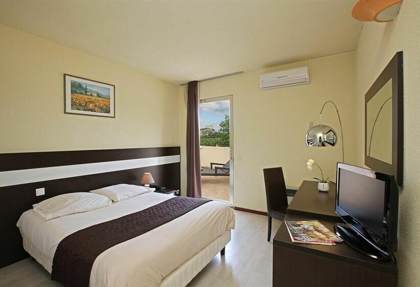 هتل Le Logis du Chateau