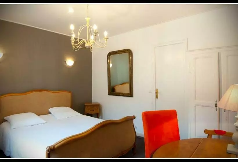 هتل Le Prieure Et La Residence