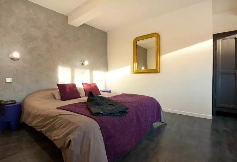 هتل Le Prieure Et La Residence