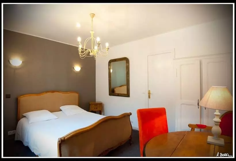 هتل Le Prieure Et La Residence