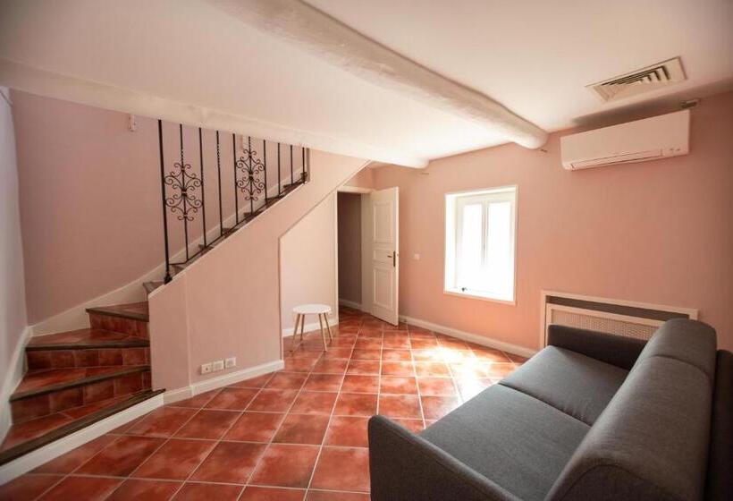 هتل Les Frenes En Provence Château Zen