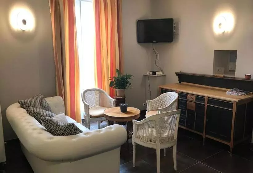 ホテル Les Pastels