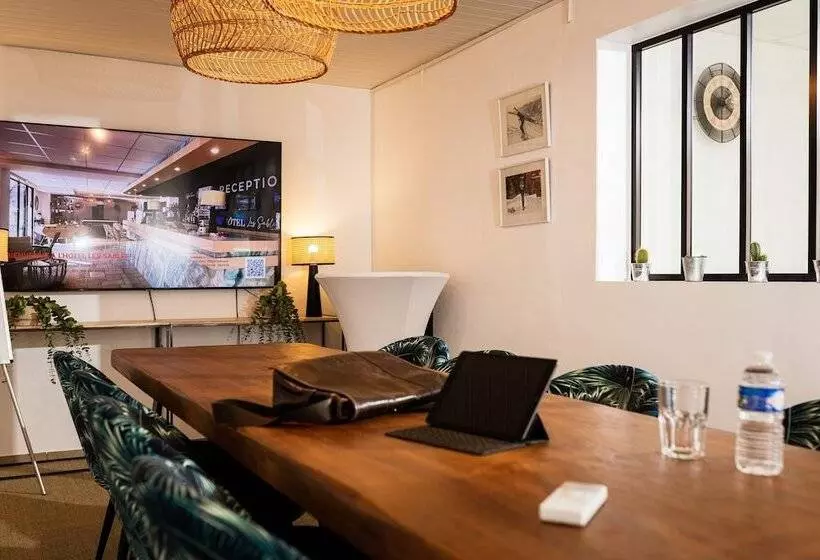 Hôtel Les Sables   Urban Style   By Logis Hotels