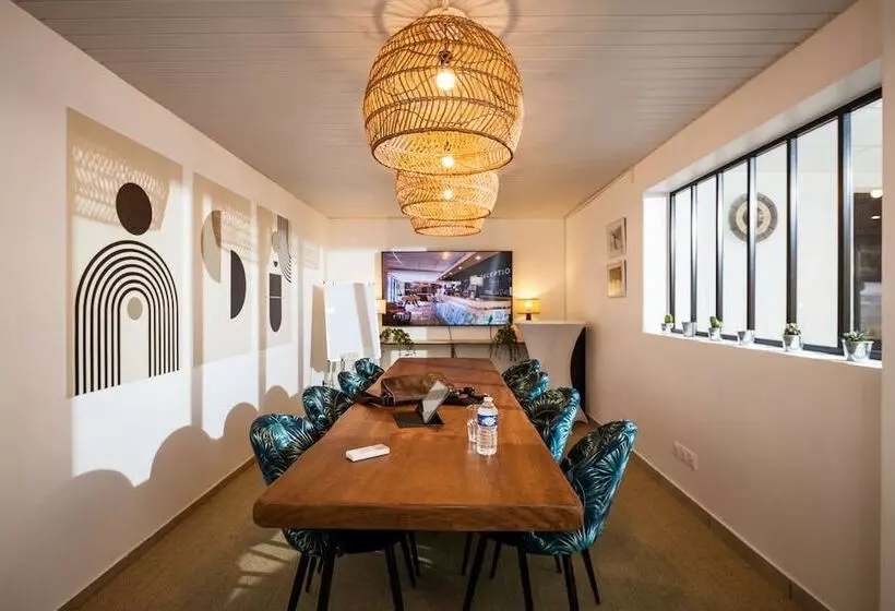 Hôtel Les Sables   Urban Style   By Logis Hotels