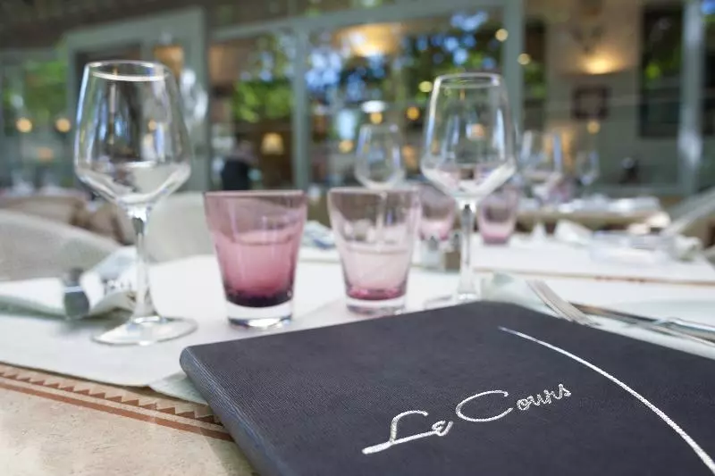 酒店 Logis Hôtel Restaurant Le Cours