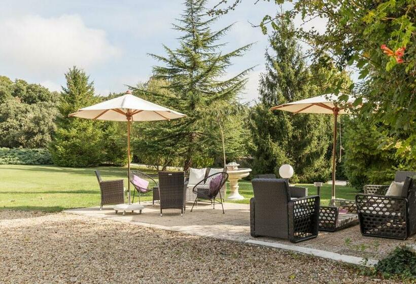 فندق Les Pigeons Blancs