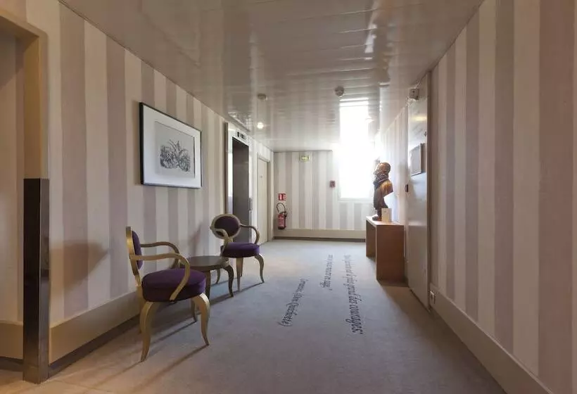 ホテル Mercure Bordeaux Lac