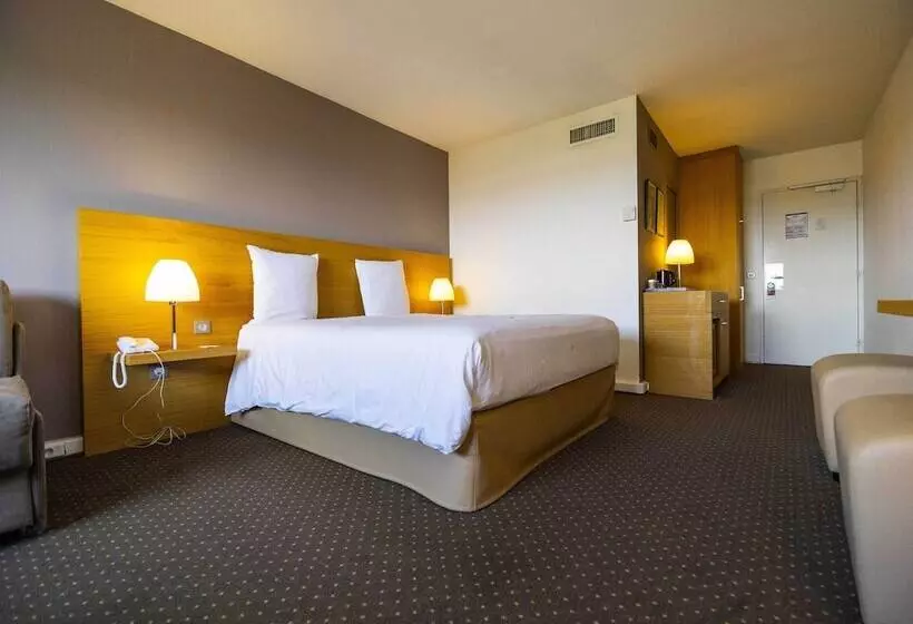 ホテル Mercure Bordeaux Lac