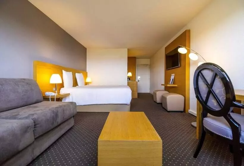 ホテル Mercure Bordeaux Lac