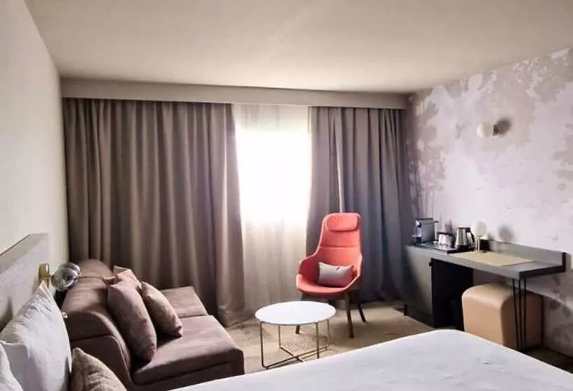 ホテル Mercure Bordeaux Lac