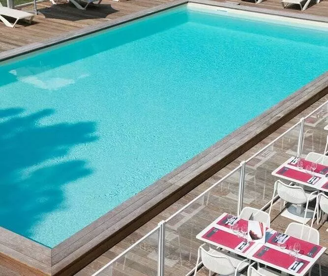 ホテル Mercure Bordeaux Lac