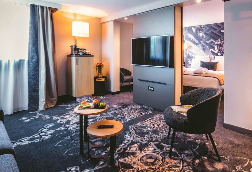 هتل Mercure Pau Palais Des Sports