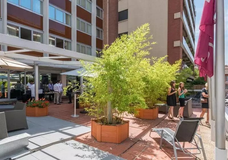 هتل Mercure Toulouse Centre Saintgeorges