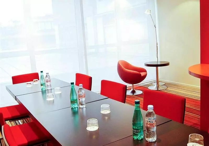 هتل Mercure Toulouse Centre Saintgeorges