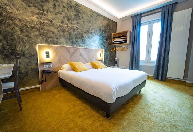 Brit Hotel Privilège Le Royal   Centre Gare