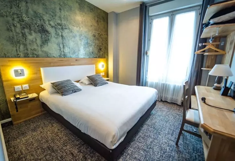 Brit Hotel Privilège Le Royal   Centre Gare