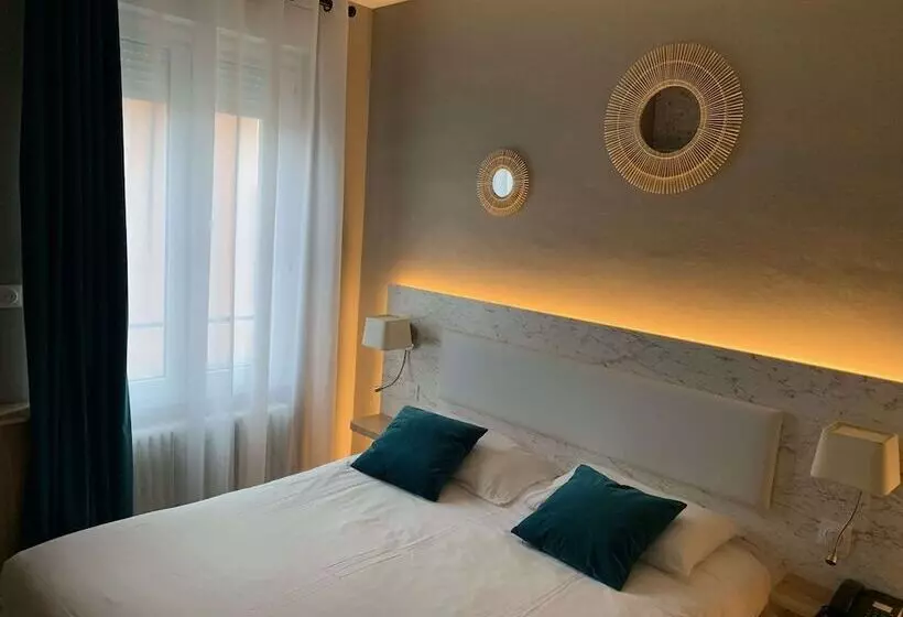 Brit Hotel Privilège Le Royal   Centre Gare