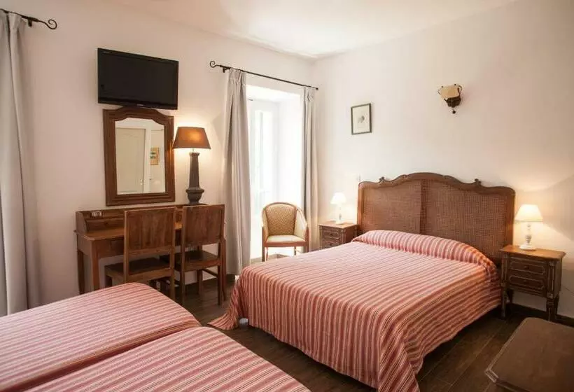 هتل Hôtel De La Plage Les Arcades