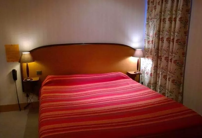 فندق Hôtel Saint Pierre