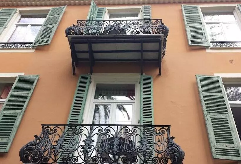 Отель Hôtel Restaurant Oasis