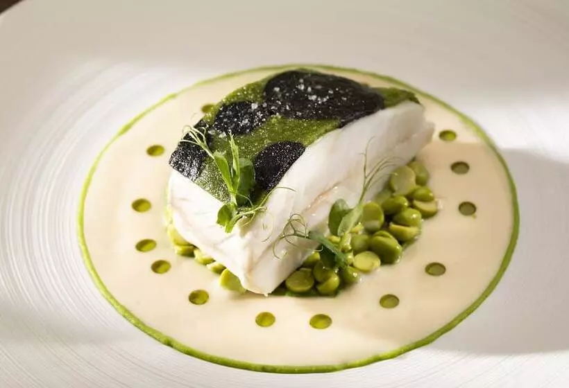 هتل La Ferme Saint Simeon Spa  Relais & Chateaux