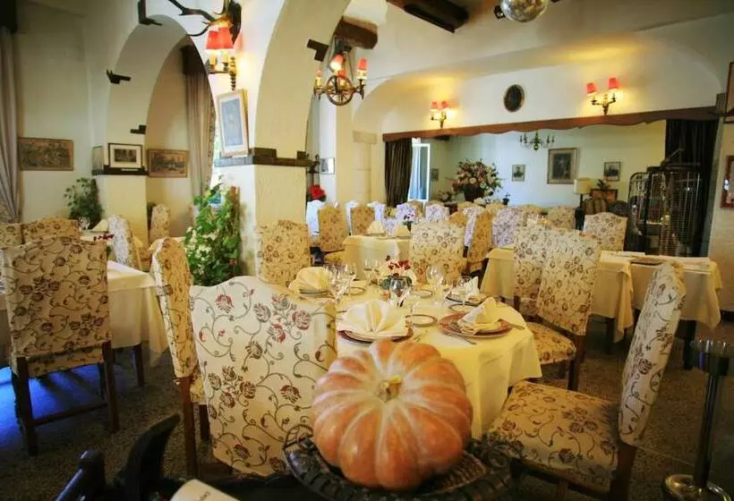 호텔 Logis Le Relais Imperial