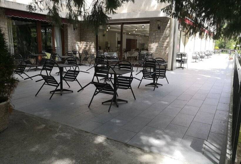 فندق Logis Hôtel Restaurant Le Tanargue