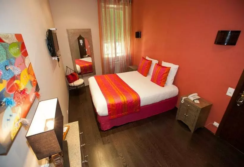 בית מלון כפרי Hôtel Paris Rome