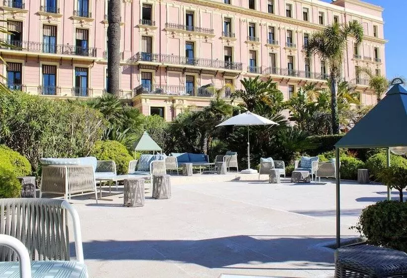 בית מלון כפרי Royal Riviera