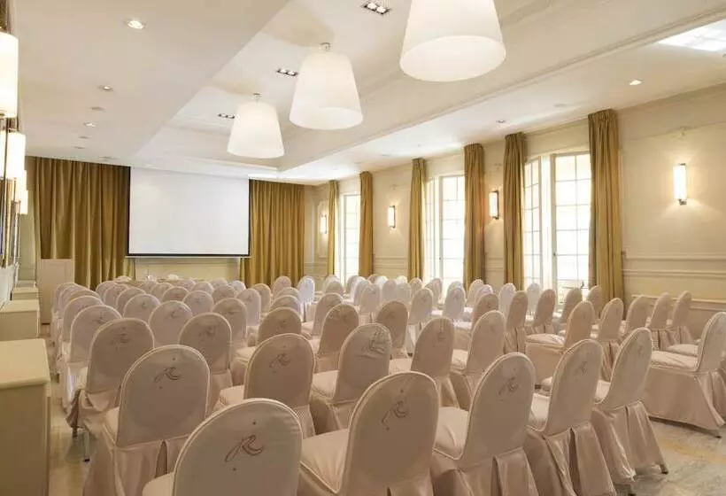 בית מלון כפרי Royal Riviera