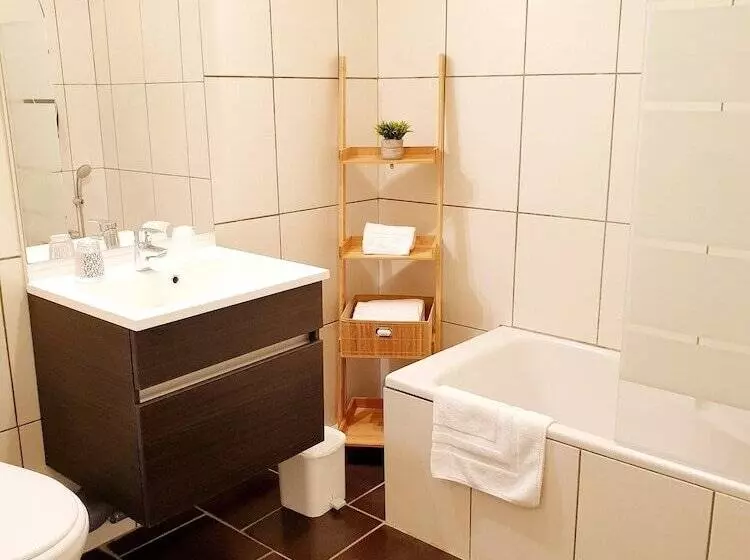 בית מלון כפרי Logis Hôtel Saint Cyr