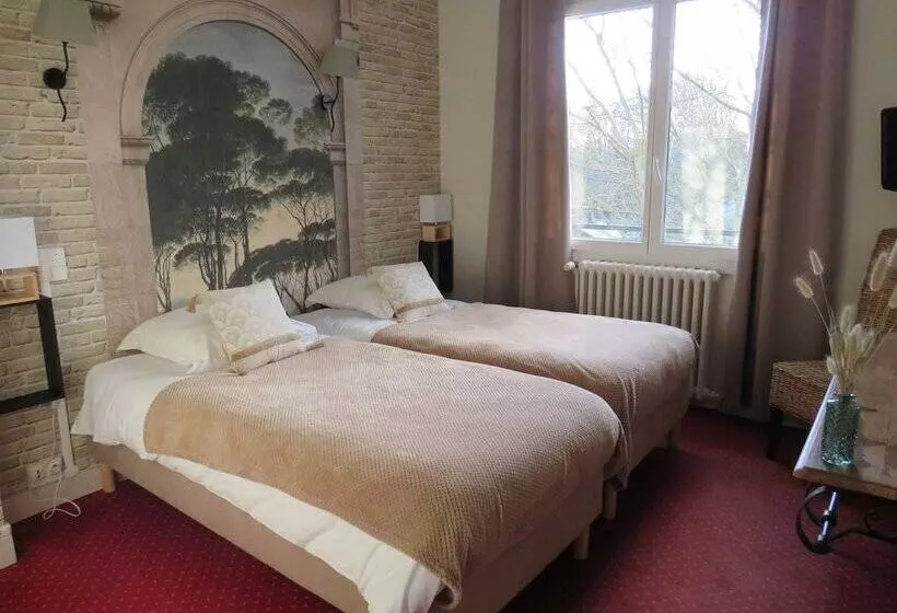 בית מלון כפרי Logis Hôtel Saint Cyr