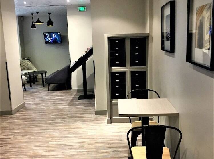 هتل Saint Gothard