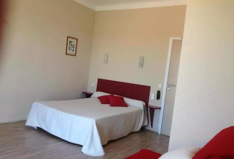 ホテル Saint Jacques