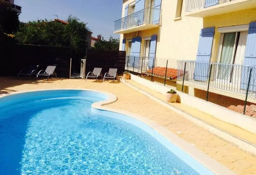 ホテル Saint Jacques