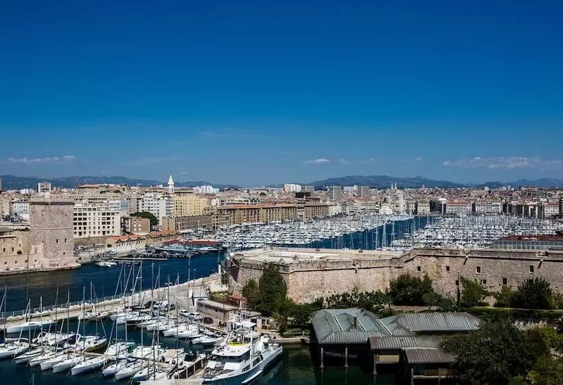 ホテル Sofitel Marseille Vieux Port