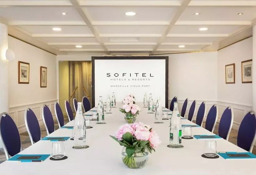 ホテル Sofitel Marseille Vieux Port