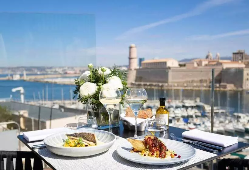 ホテル Sofitel Marseille Vieux Port