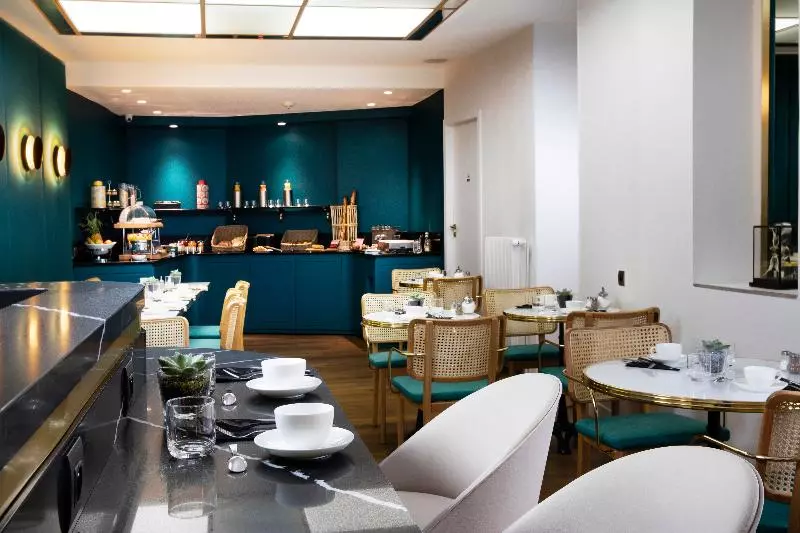 ホテル Victor Hugo Paris Kleber