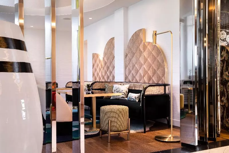 ホテル Victor Hugo Paris Kleber