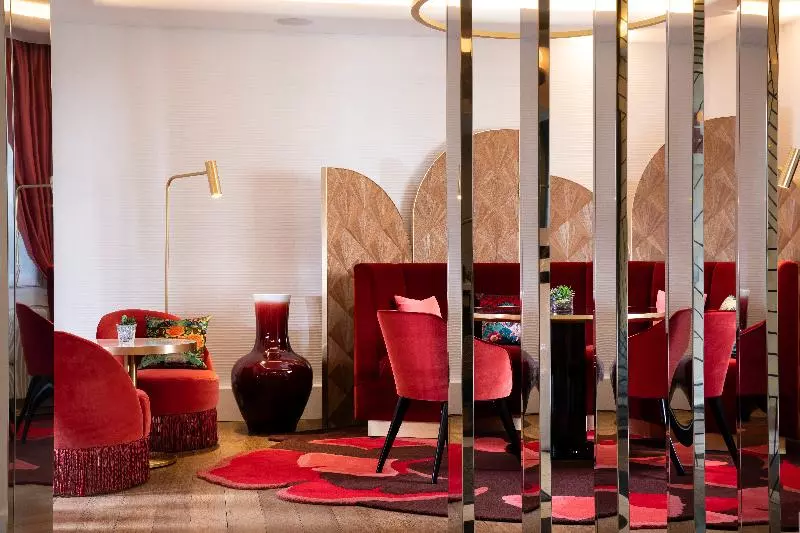 ホテル Victor Hugo Paris Kleber