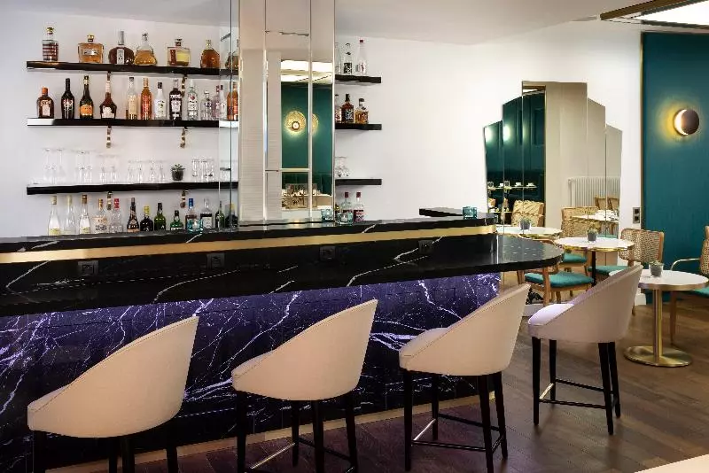 ホテル Victor Hugo Paris Kleber