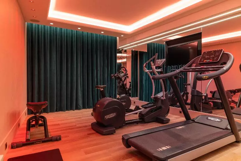 ホテル Victor Hugo Paris Kleber