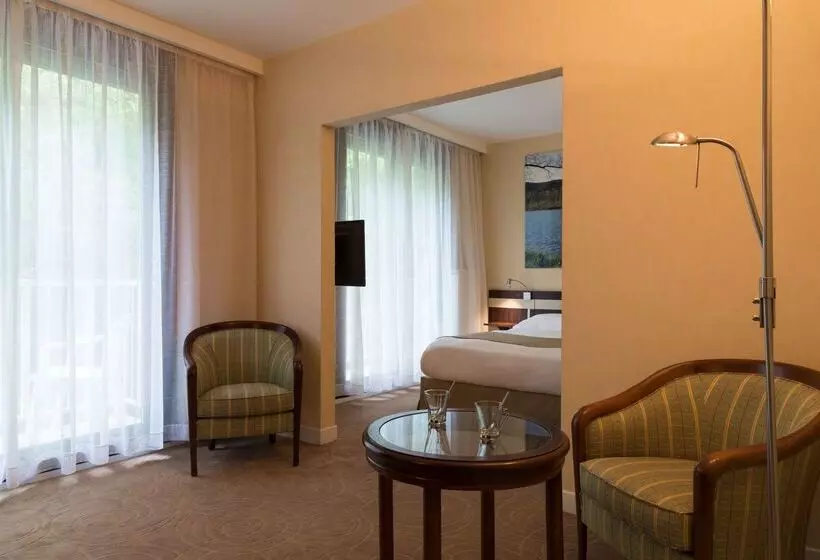 Отель Villa Borghese, The Originals Relais