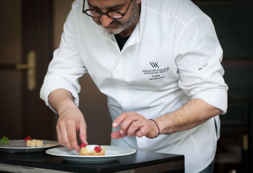 ホテル Waldorf Astoria Versailles Trianon Palace