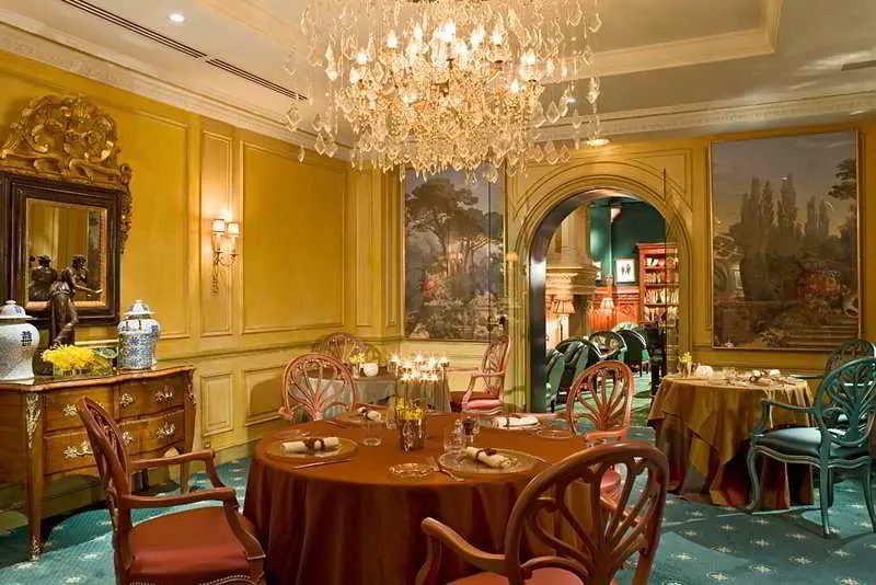 ホテル Westminster