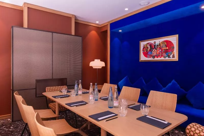 ホテル Yllen Eiffel