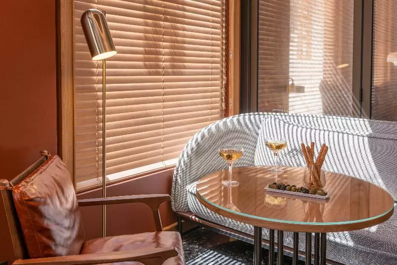 ホテル Yllen Eiffel