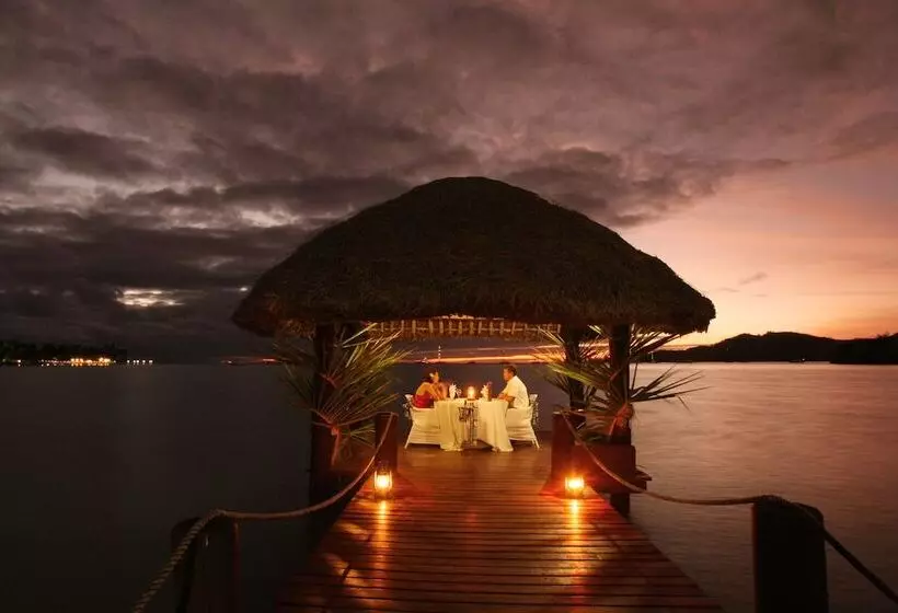 Musket Cove Island Resort