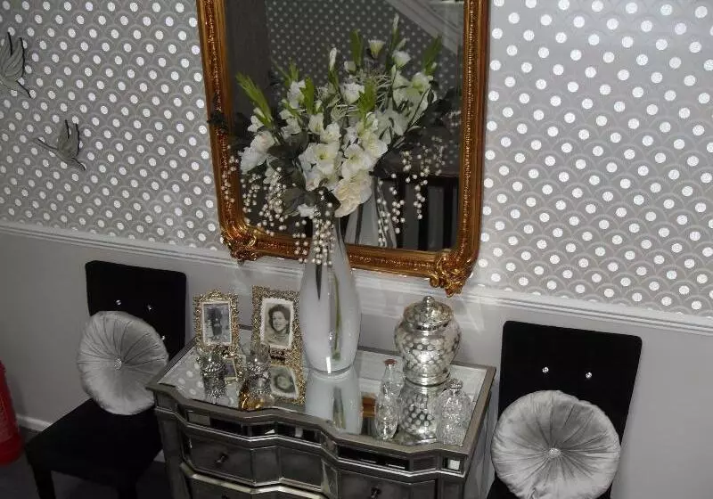 فندق Jessop House